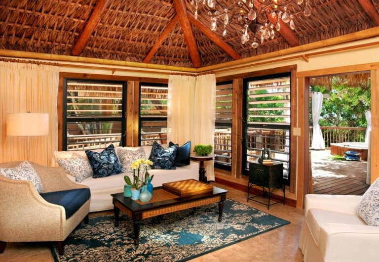 Luxury Island Resorts USA: An Analytical Guide to Seclusion