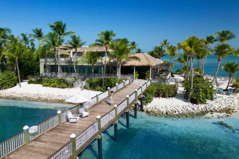 Top Coastal Retreats in America: A Guide to High-Performance Seclusion